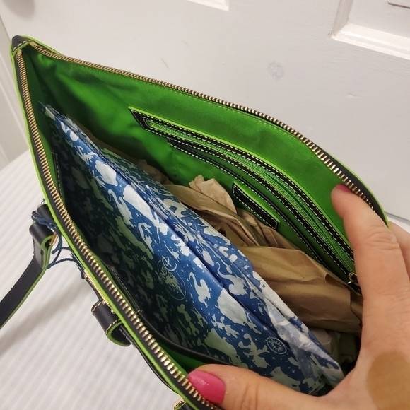 NWT Disney Dooney & Bourke Pixar Tote Medium, Authentic - Picture 8 of 11